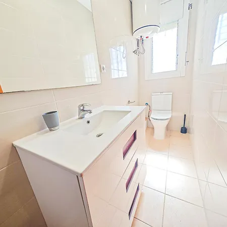 Litoral Costa Dorada - Laura Ii Only Families بيت للعطل كامبريلس