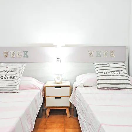 Litoral Costa Dorada - Laura Ii Only Families بيت للعطل *