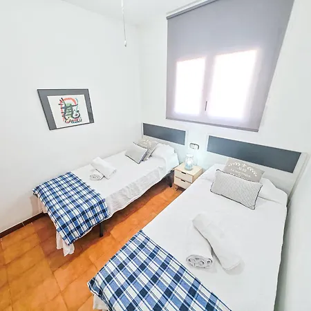 Litoral Costa Dorada - Laura Ii Only Families بيت للعطل