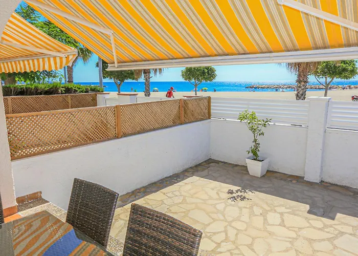 Litoral Costa Dorada - Laura Ii Only Families بيت للعطل