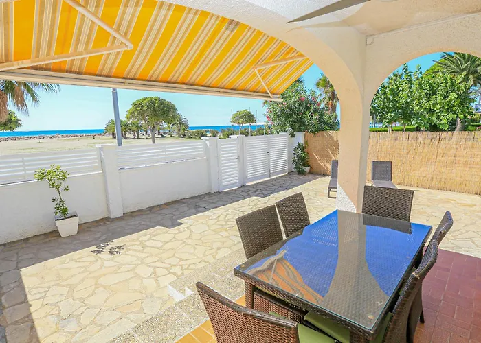 Litoral Costa Dorada - Laura Ii Only Families بيت للعطل