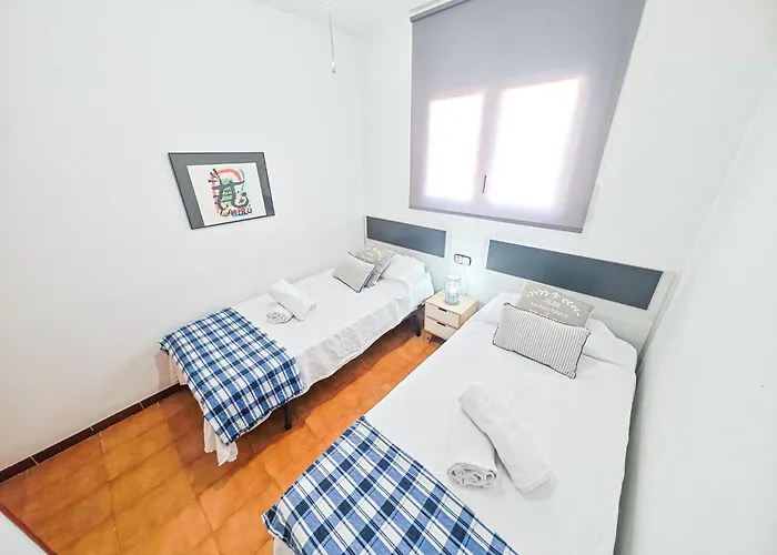 Litoral Costa Dorada - Laura Ii Only Families بيت للعطل